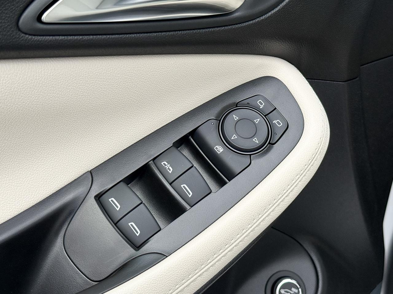 2026 Buick Encore GX Sport Touring 1.3L 3CYL WITH REMOTE START/ENTRY, HEATED SEATS, HEATED STEERING WHEEL, HD REAR VISION CAMERA, APPLE CARPLAY AND ANDROID AUTO Photo
