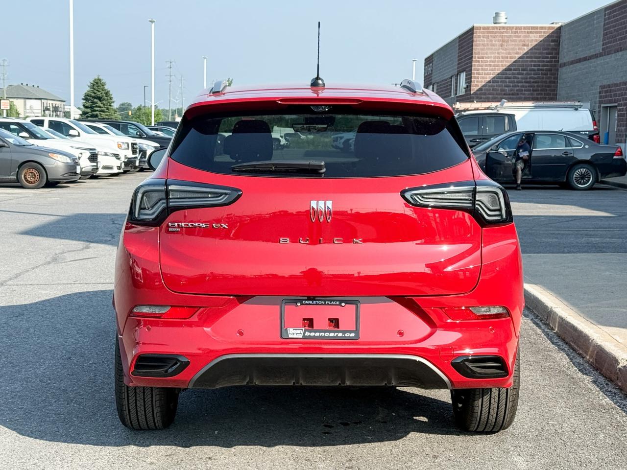 2026 Buick Encore GX Avenir 1.3L 3CYL WITH REMOTE START/ENTRY, HEATED SEATS, HEATED STEERING WHEEL, HD SURROUND VISION, APPLE CARPLAY AND ANDROID AUTO, BOSE SOUND SYSTEM Photo3