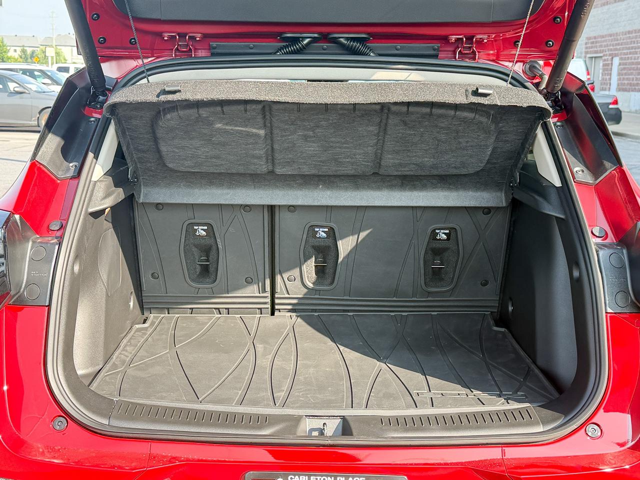 2026 Buick Encore GX Avenir 1.3L 3CYL WITH REMOTE START/ENTRY, HEATED SEATS, HEATED STEERING WHEEL, HD SURROUND VISION, APPLE CARPLAY AND ANDROID AUTO, BOSE SOUND SYSTEM Photo4