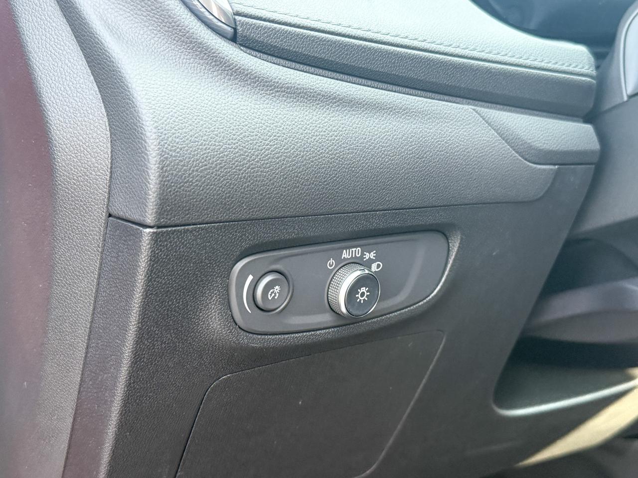 2026 Buick Encore GX Avenir 1.3L 3CYL WITH REMOTE START/ENTRY, HEATED SEATS, HEATED STEERING WHEEL, HD SURROUND VISION, APPLE CARPLAY AND ANDROID AUTO, BOSE SOUND SYSTEM Photo