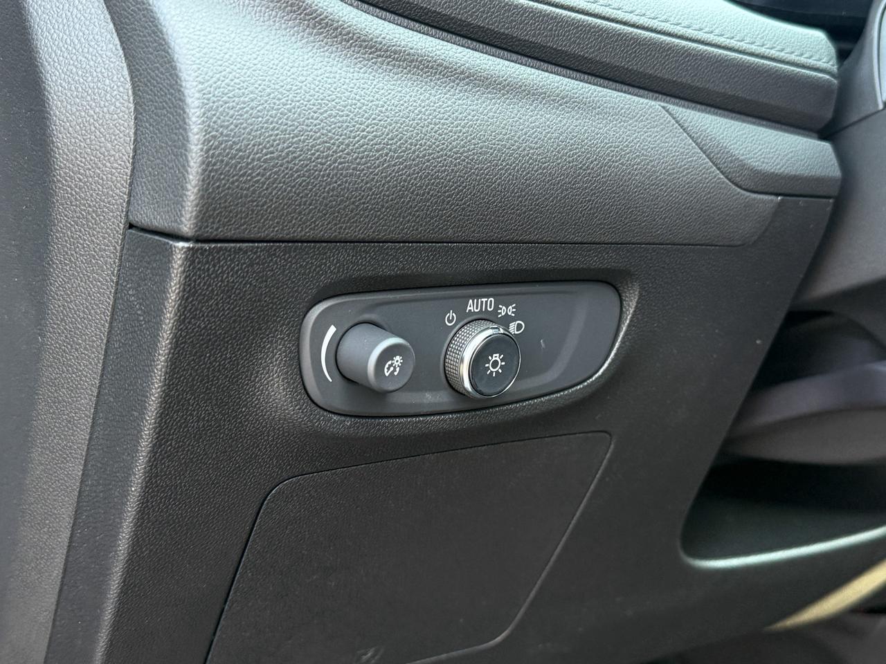 2026 Buick Encore GX Avenir 1.3L 3CYL WITH REMOTE START/ENTRY, HEATED SEATS, HEATED STEERING WHEEL, HD SURROUND VISION, APPLE CARPLAY AND ANDROID AUTO, BOSE SOUND SYSTEM Photo
