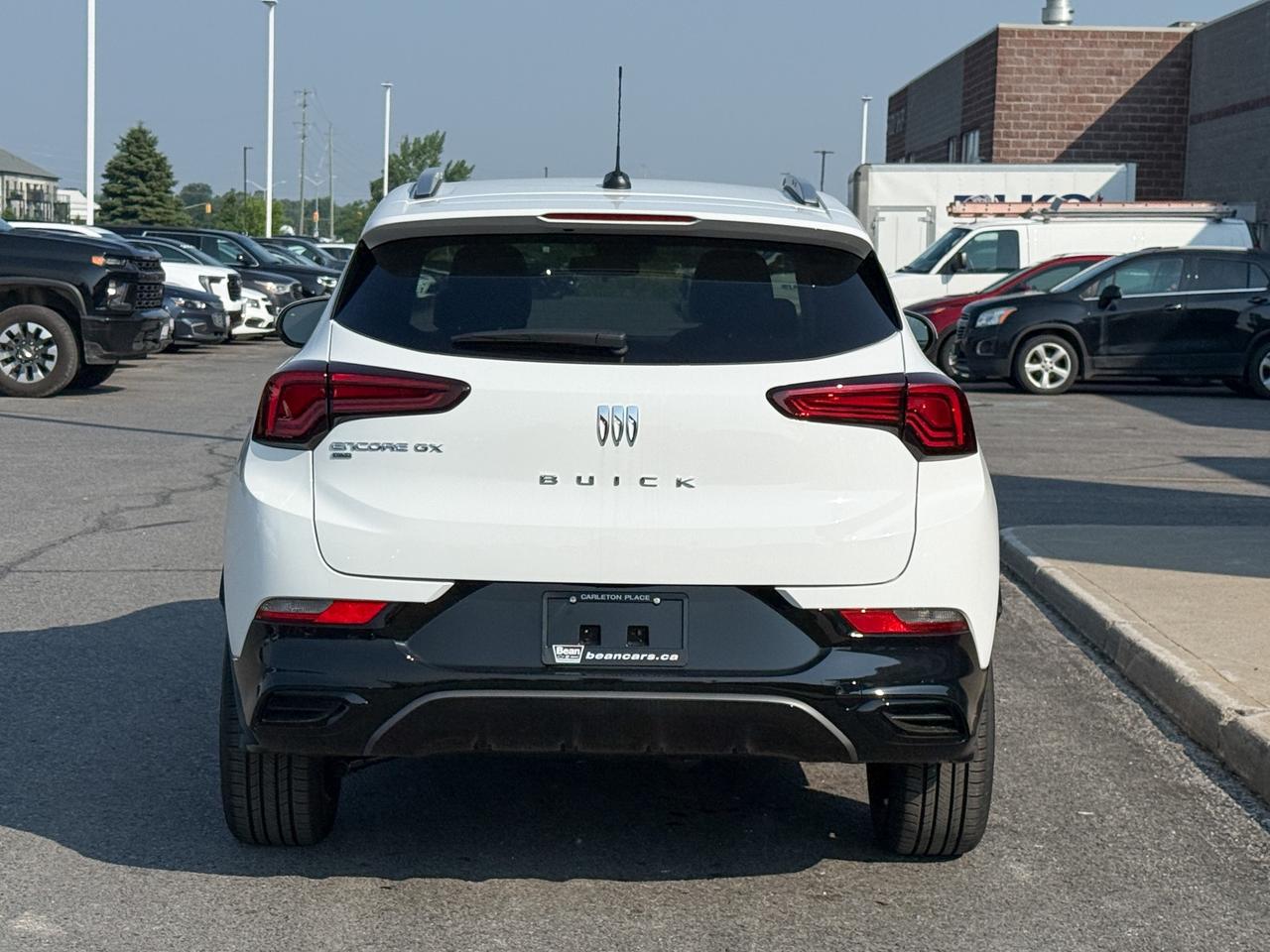 2026 Buick Encore GX Sport Touring 1.3L 3CYL WITH REMOTE START/ENTRY, HEATED SEATS, HEATED STEERING WHEEL, HD REAR VISION CAMERA, APPLE CARPLAY AND ANDROID AUTO Photo3