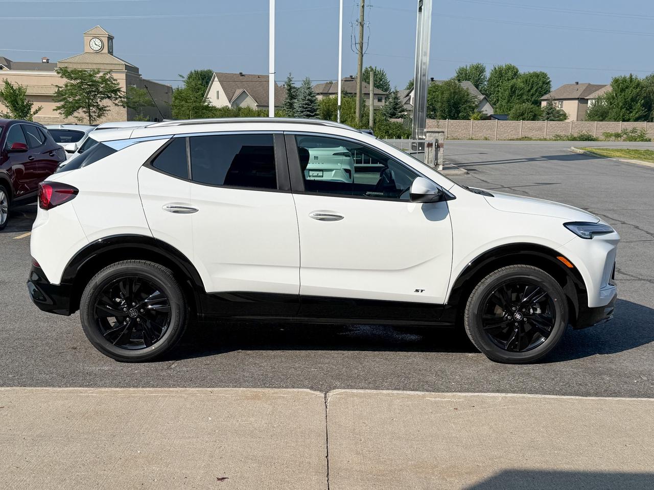 2026 Buick Encore GX Sport Touring 1.3L 3CYL WITH REMOTE START/ENTRY, HEATED SEATS, HEATED STEERING WHEEL, HD REAR VISION CAMERA, APPLE CARPLAY AND ANDROID AUTO Photo