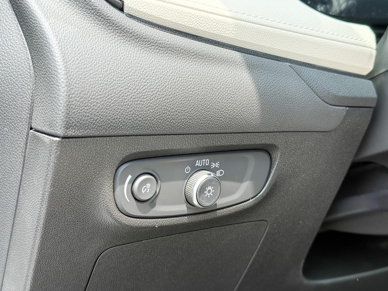 2026 Buick Encore GX Avenir 1.3L 3CYL WITH REMOTE START/ENTRY, HEATED SEATS, HEATED STEERING WHEEL, HD REAR VISION CAMERA, APPLE CARPLAY AND ANDROID AUTO, BOSE SOUND SYSTEM Photo