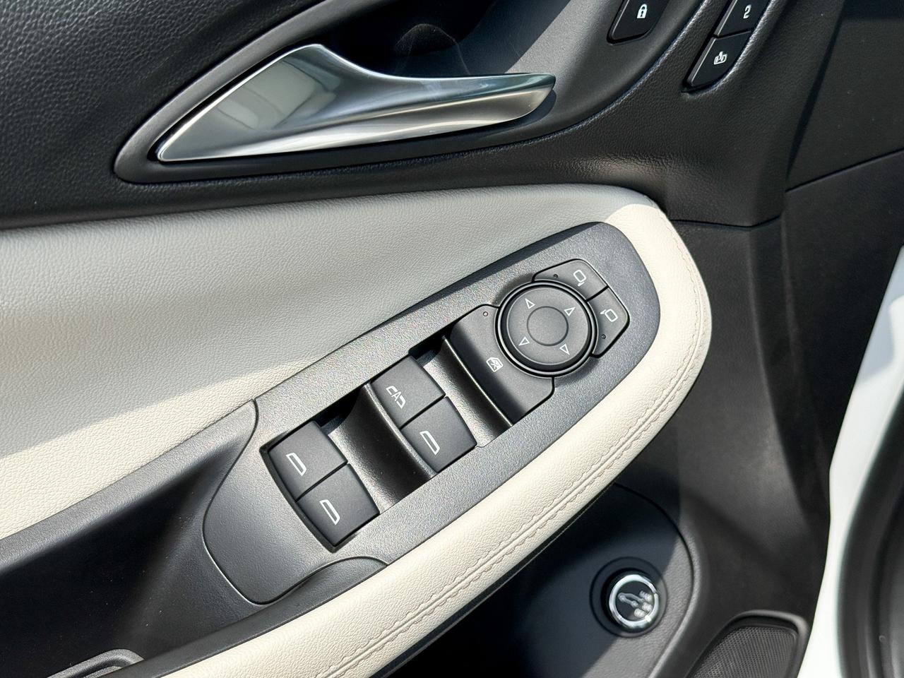 2026 Buick Encore GX Avenir 1.3L 3CYL WITH REMOTE START/ENTRY, HEATED SEATS, HEATED STEERING WHEEL, HD REAR VISION CAMERA, APPLE CARPLAY AND ANDROID AUTO, BOSE SOUND SYSTEM Photo