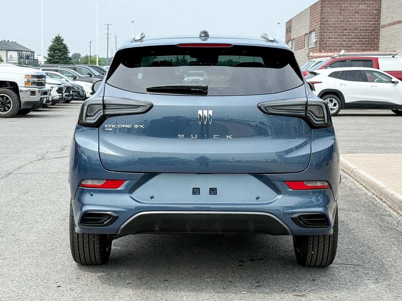 2026 Buick Encore GX Avenir 1.3L 3CYL WITH REMOTE START/ENTRY, HEATED SEATS, HEATED STEERING WHEEL, HD REAR VISION CAMERA, APPLE CARPLAY AND ANDROID AUTO, BOSE SOUND SYSTEM Photo3
