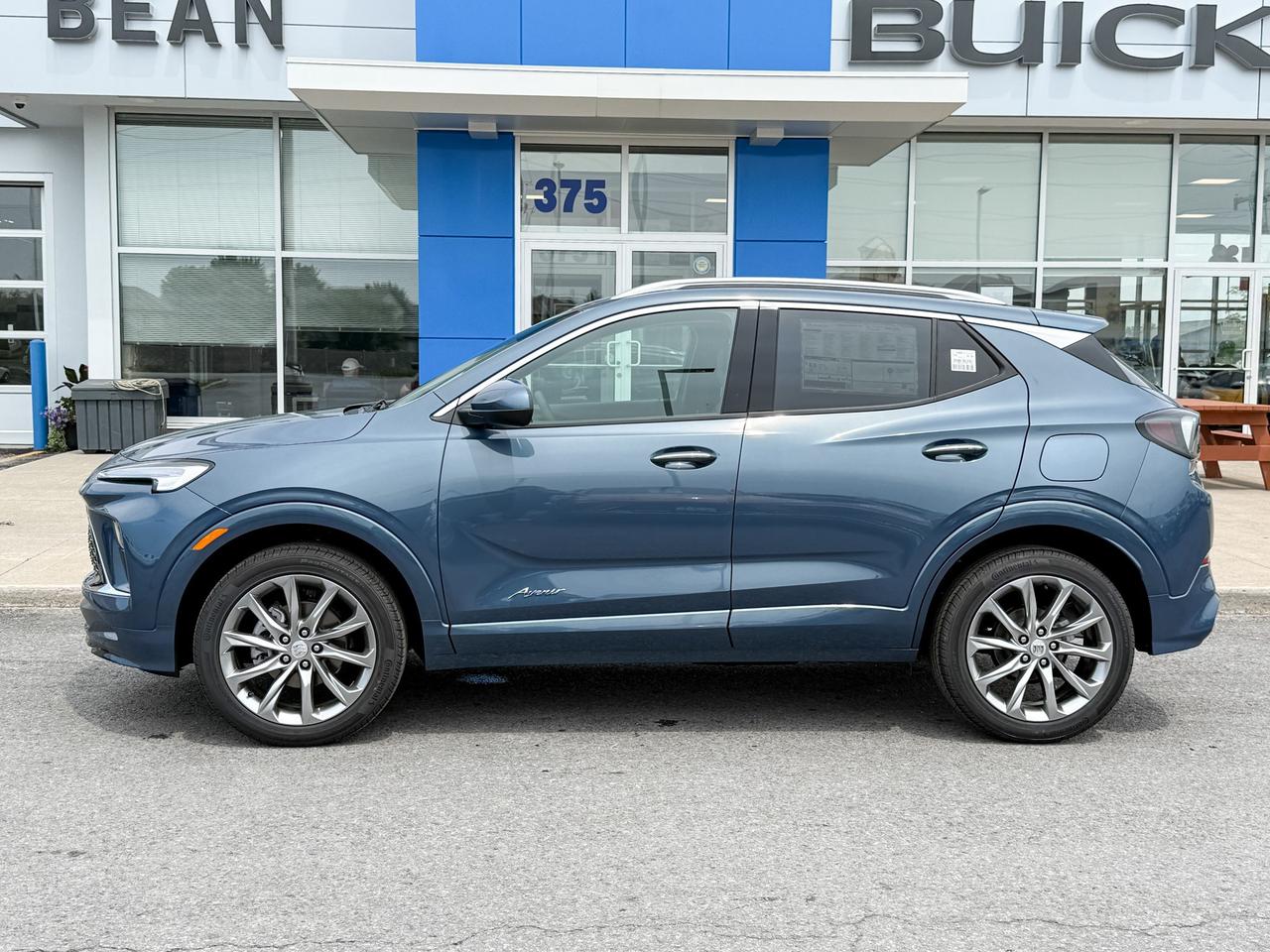2026 Buick Encore GX Avenir 1.3L 3CYL WITH REMOTE START/ENTRY, HEATED SEATS, HEATED STEERING WHEEL, HD REAR VISION CAMERA, APPLE CARPLAY AND ANDROID AUTO, BOSE SOUND SYSTEM Photo1