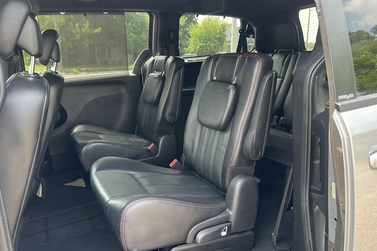2014 Dodge Grand Caravan R/T - Photo #5