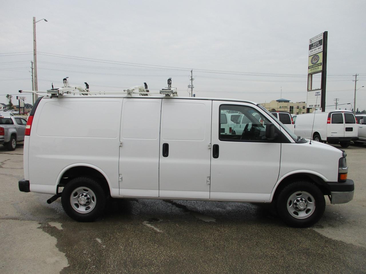 2014 Chevrolet Express Cargo Van  - Photo #4