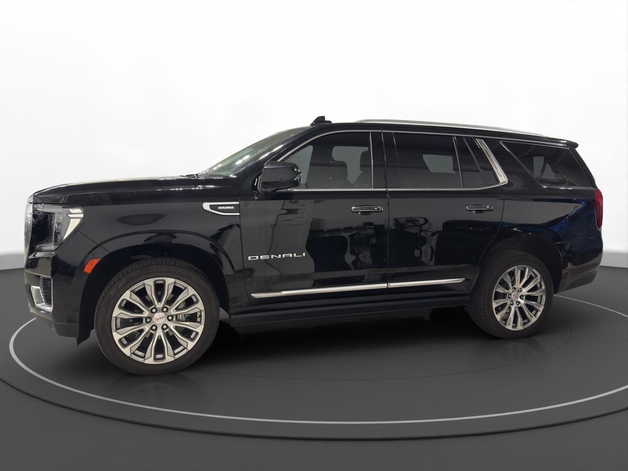 2022 GMC Yukon Denali - Photo #4