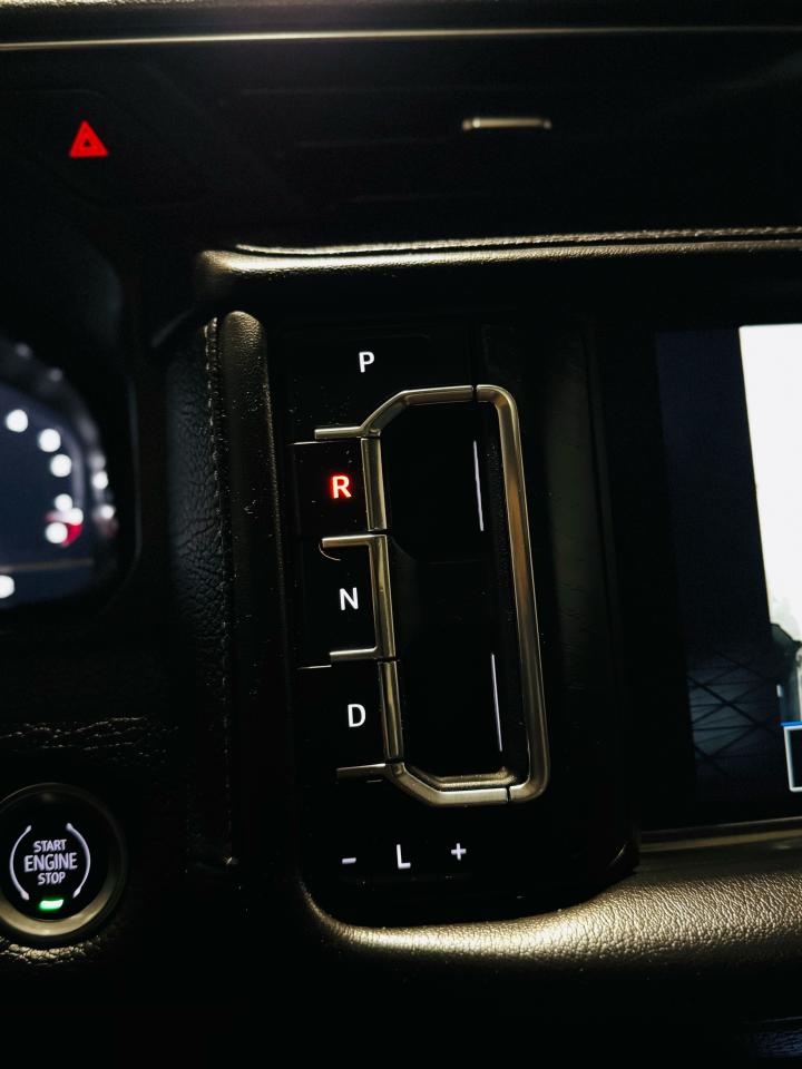 2022 GMC Yukon Denali - Photo #13