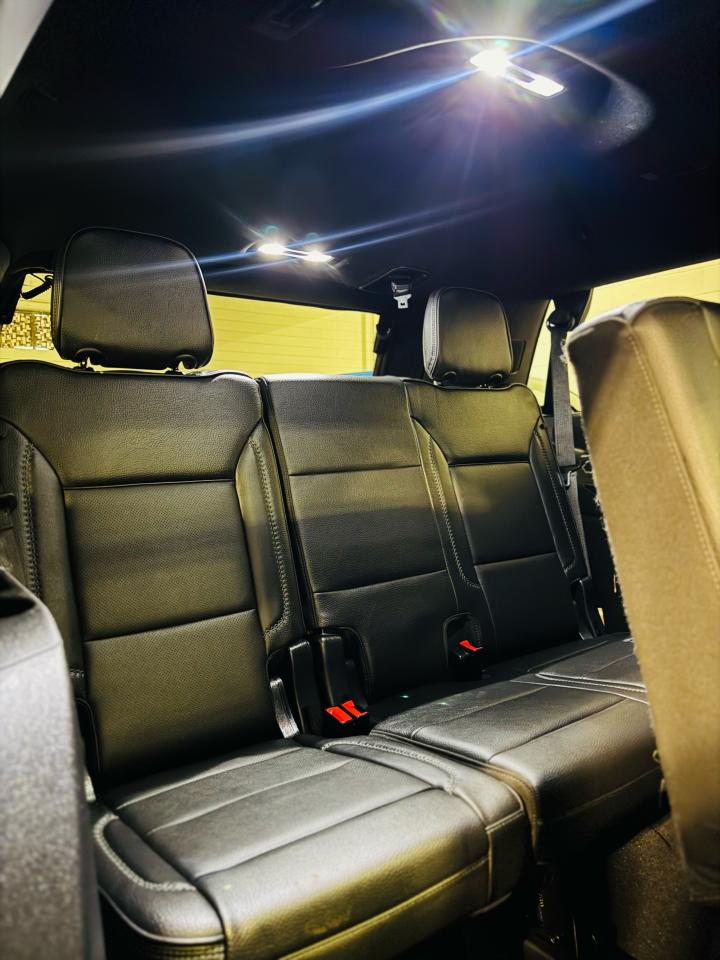 2022 GMC Yukon Denali - Photo #16