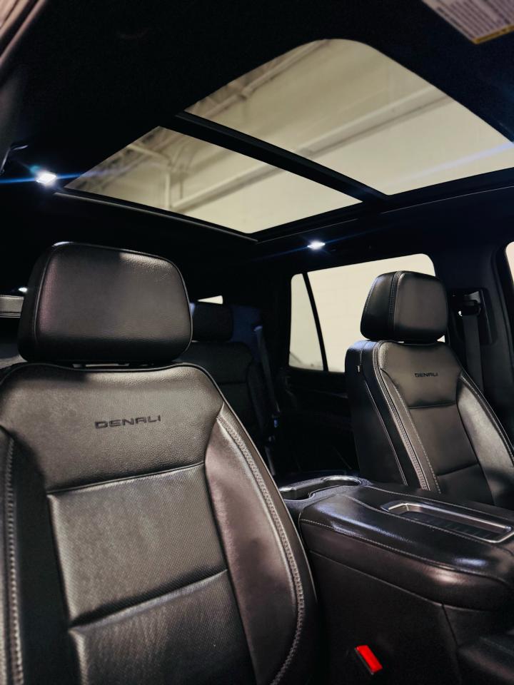 2022 GMC Yukon Denali - Photo #17