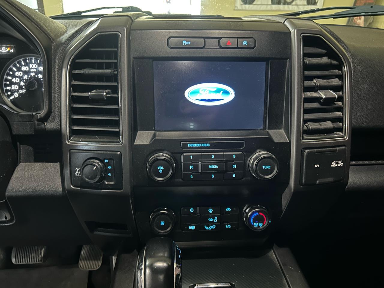 2019 Ford F-150 SPORT - Photo #8