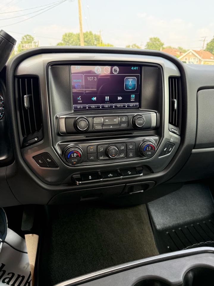 2015 Chevrolet Silverado 1500 LT - Photo #11