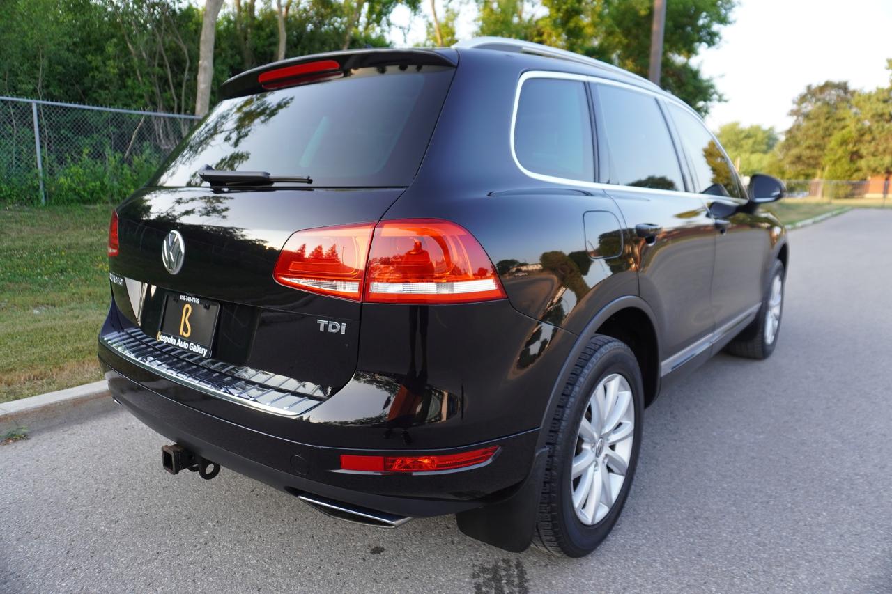 2014 Volkswagen Touareg 1 OWNER / NO ACCIDENTS / DEALER SERVICED /3.0 TDI - Photo #4