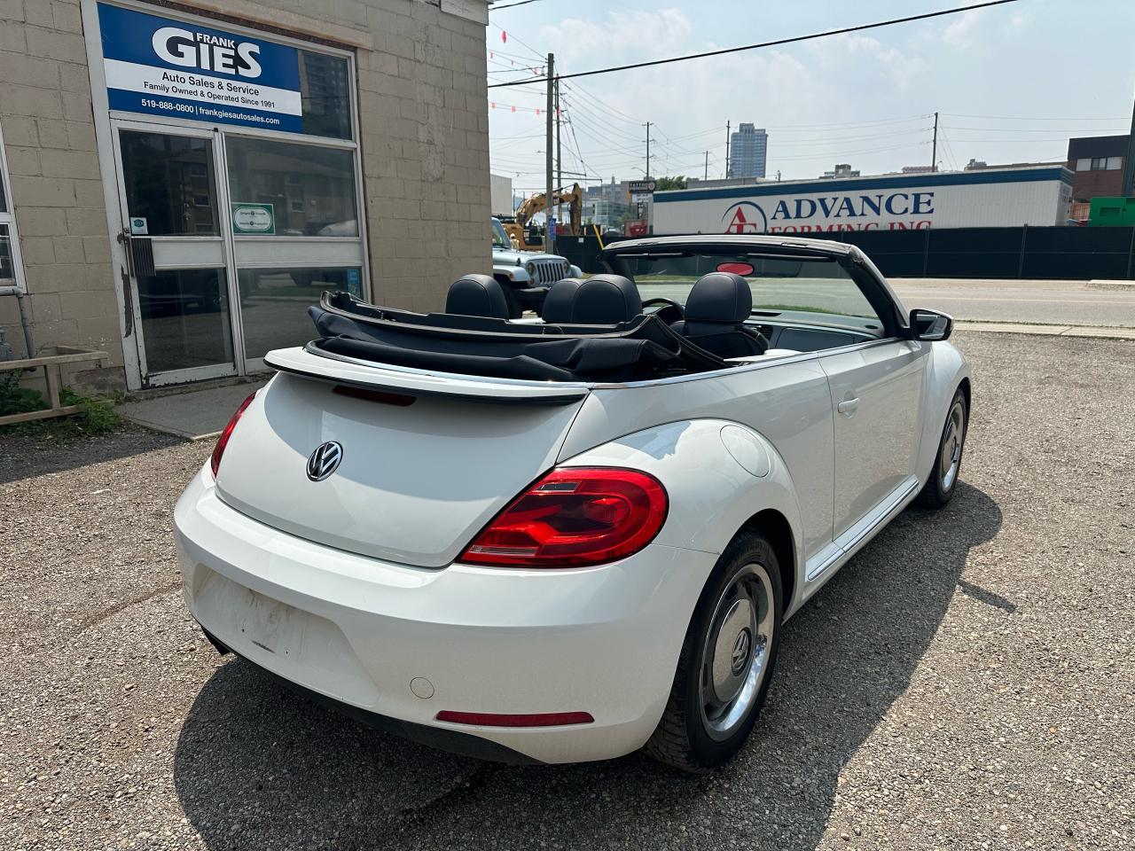 2016 Volkswagen Beetle Denim Edition - Photo #3