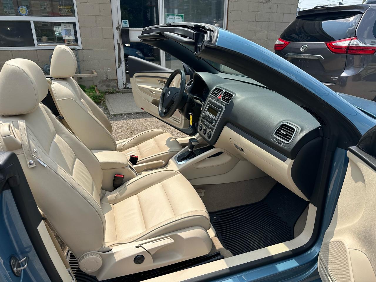 2008 Volkswagen Eos 2DR CONV DSG - Photo #10