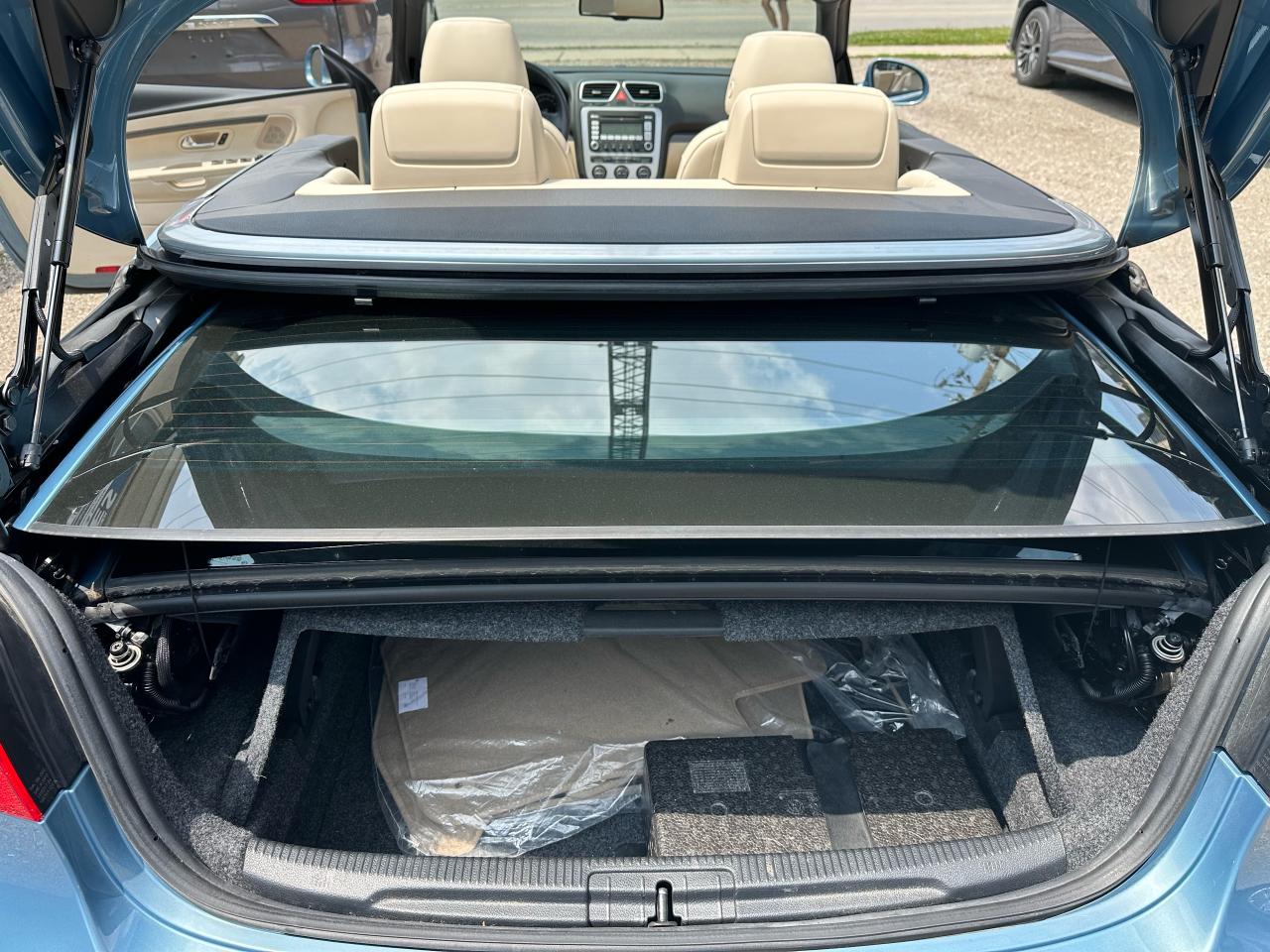 2008 Volkswagen Eos 2DR CONV DSG - Photo #14