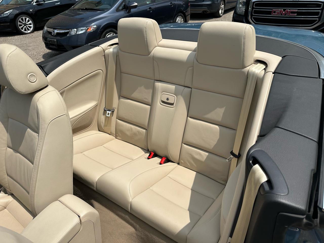 2008 Volkswagen Eos 2DR CONV DSG - Photo #12