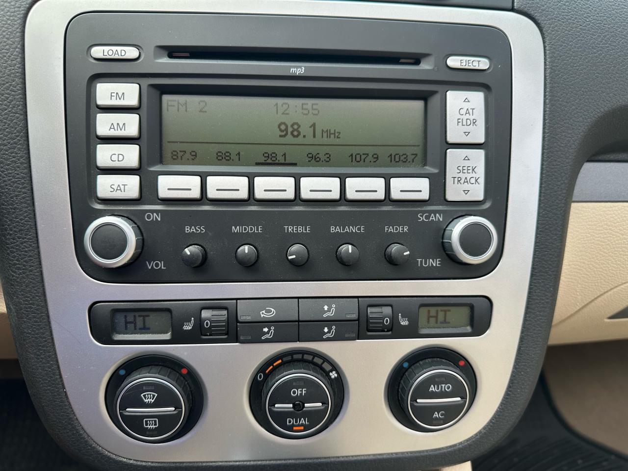 2008 Volkswagen Eos 2DR CONV DSG - Photo #11