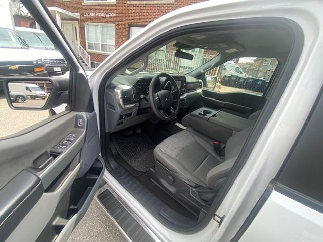 2022 Ford F-150 XL Photo