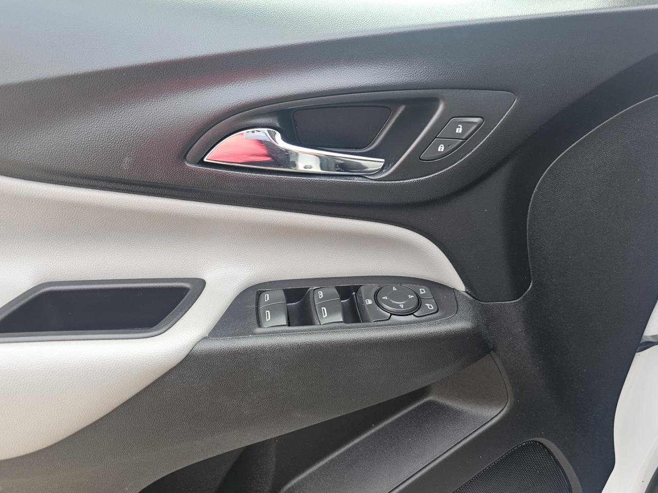 2019 Chevrolet Equinox LT - Photo #10