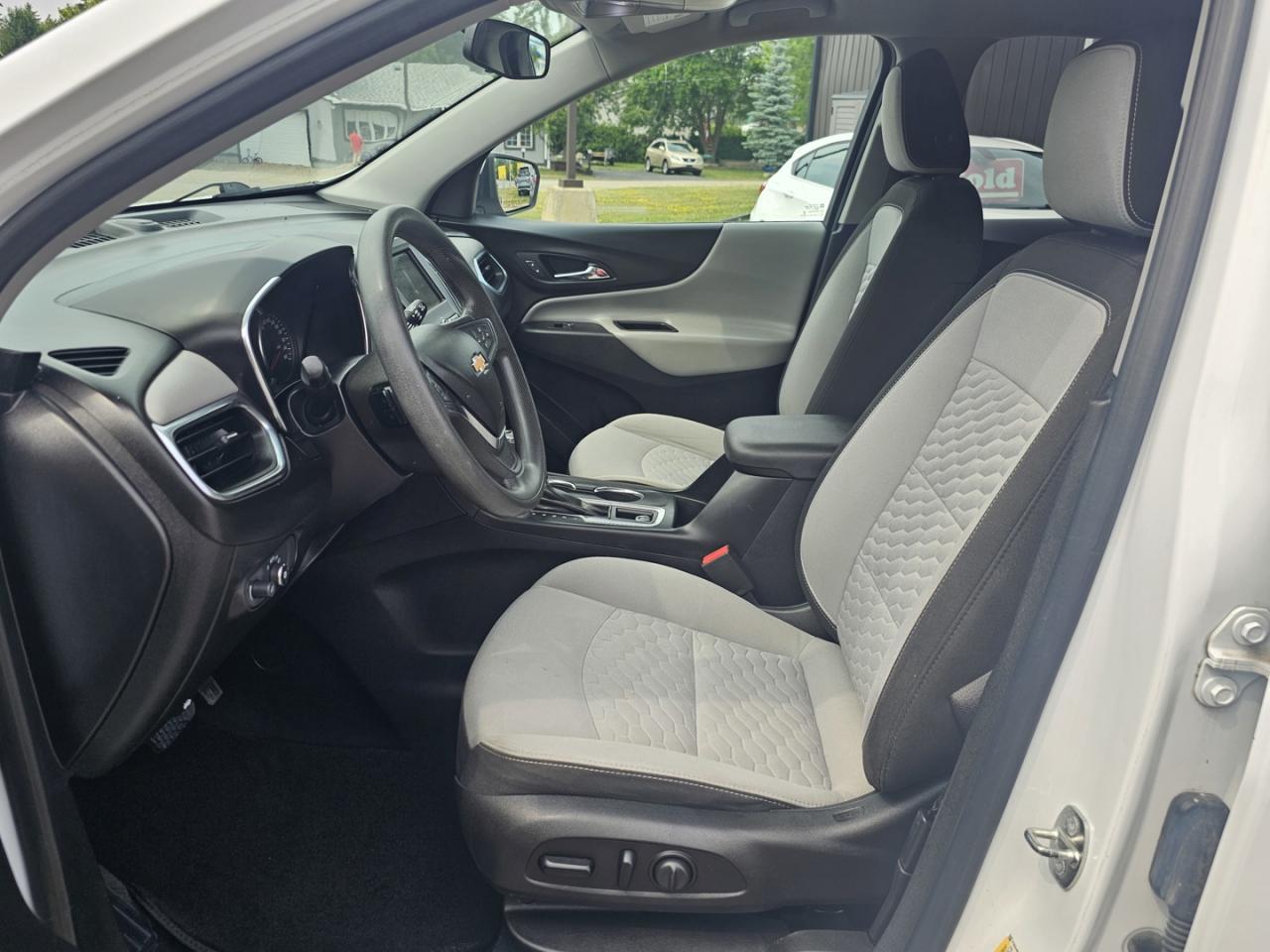 2019 Chevrolet Equinox LT - Photo #12