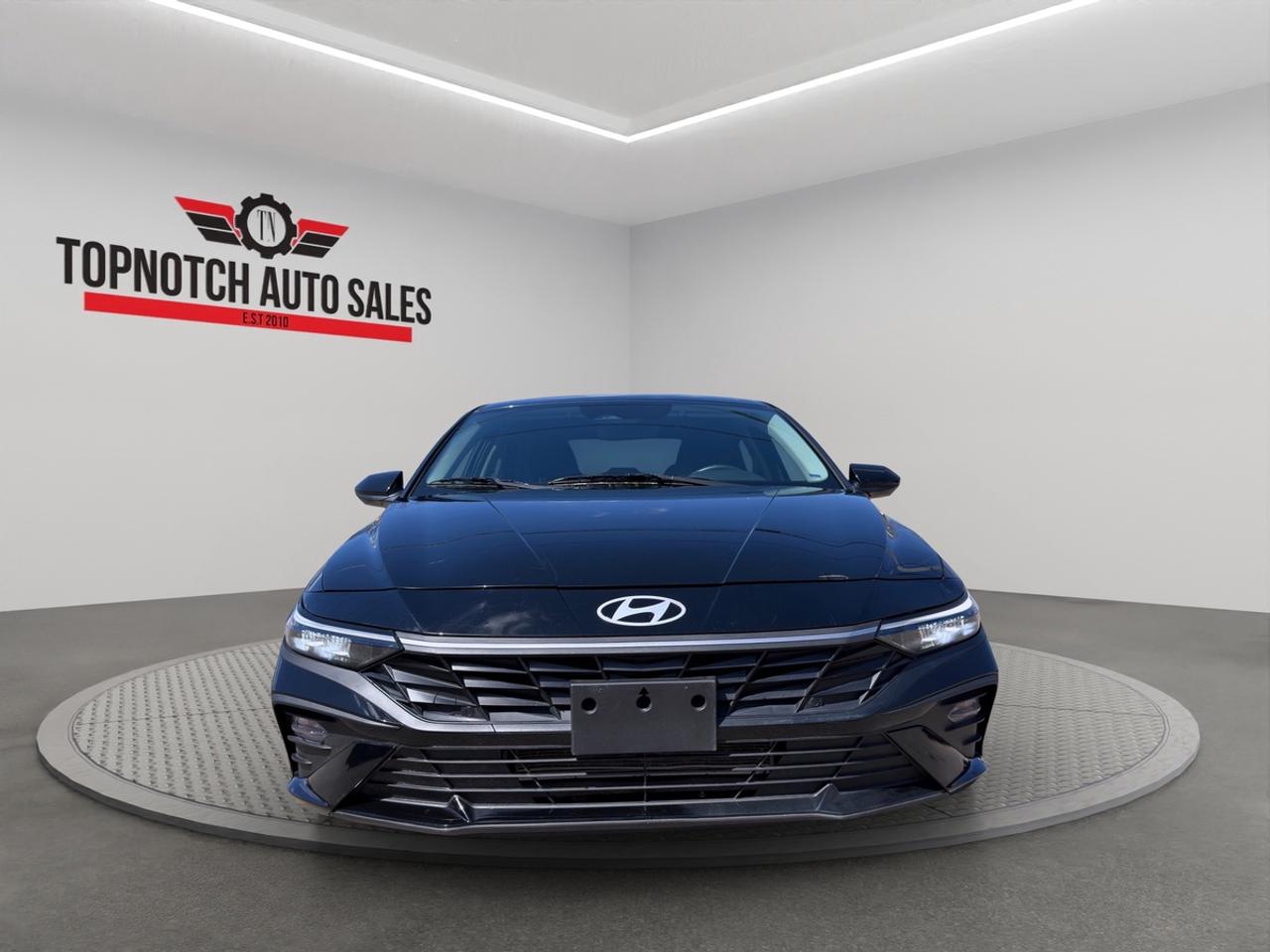 2024 Hyundai Elantra SEL Photo