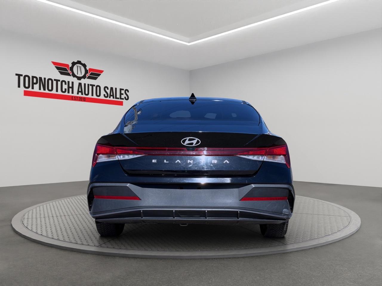 2024 Hyundai Elantra SEL Photo