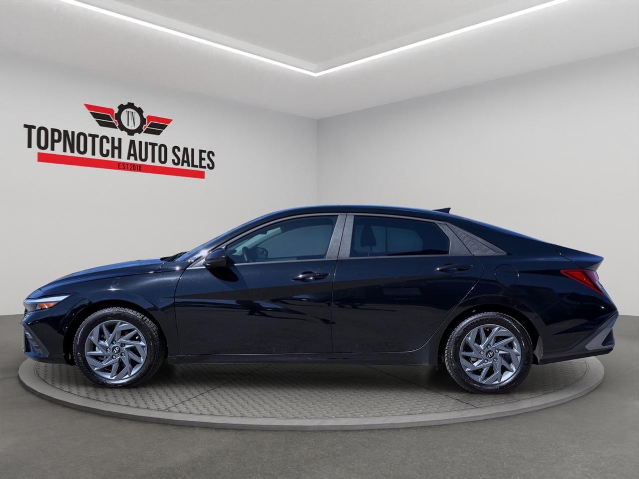 2024 Hyundai Elantra SEL Photo