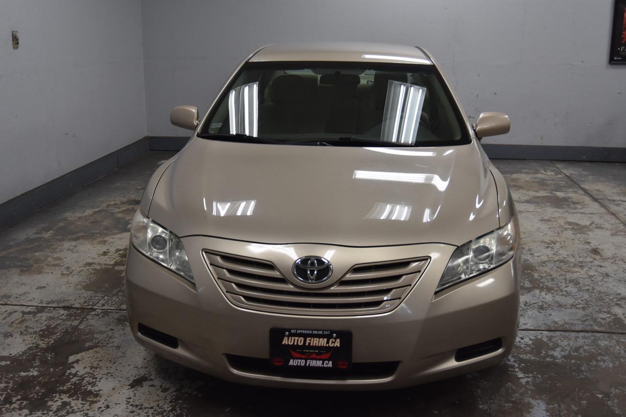2009 Toyota Camry LE - Photo #6