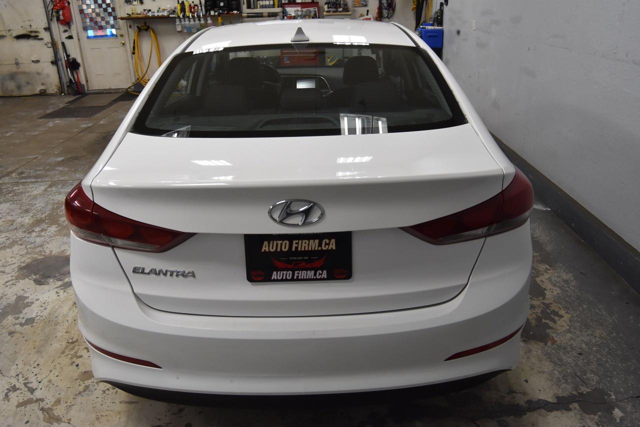 2018 Hyundai Elantra AUTO - Photo #6