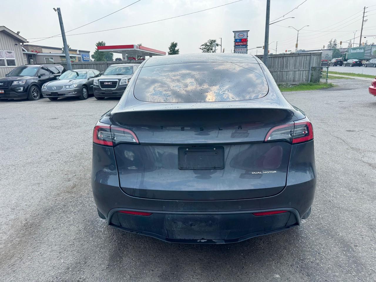 2021 Tesla Model Y LONG RANGE - Photo #4