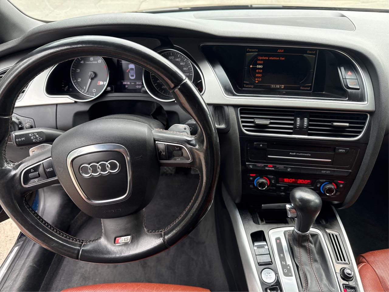 2010 Audi S5  - Photo #12