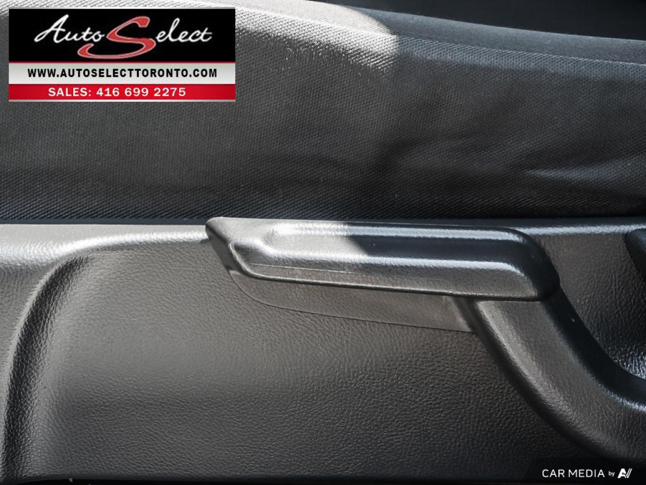 2017 Honda HR-V LX AWD - Apple Carplay - Android Auto - Backup Camera Photo