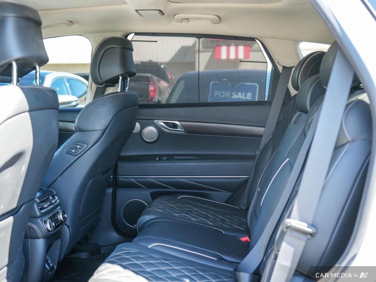 2023 Genesis GV80 3.5T Prestige 5P WINTER WHEELS | POWER MOONROOF | HEADS-UP DISPLAY Photo
