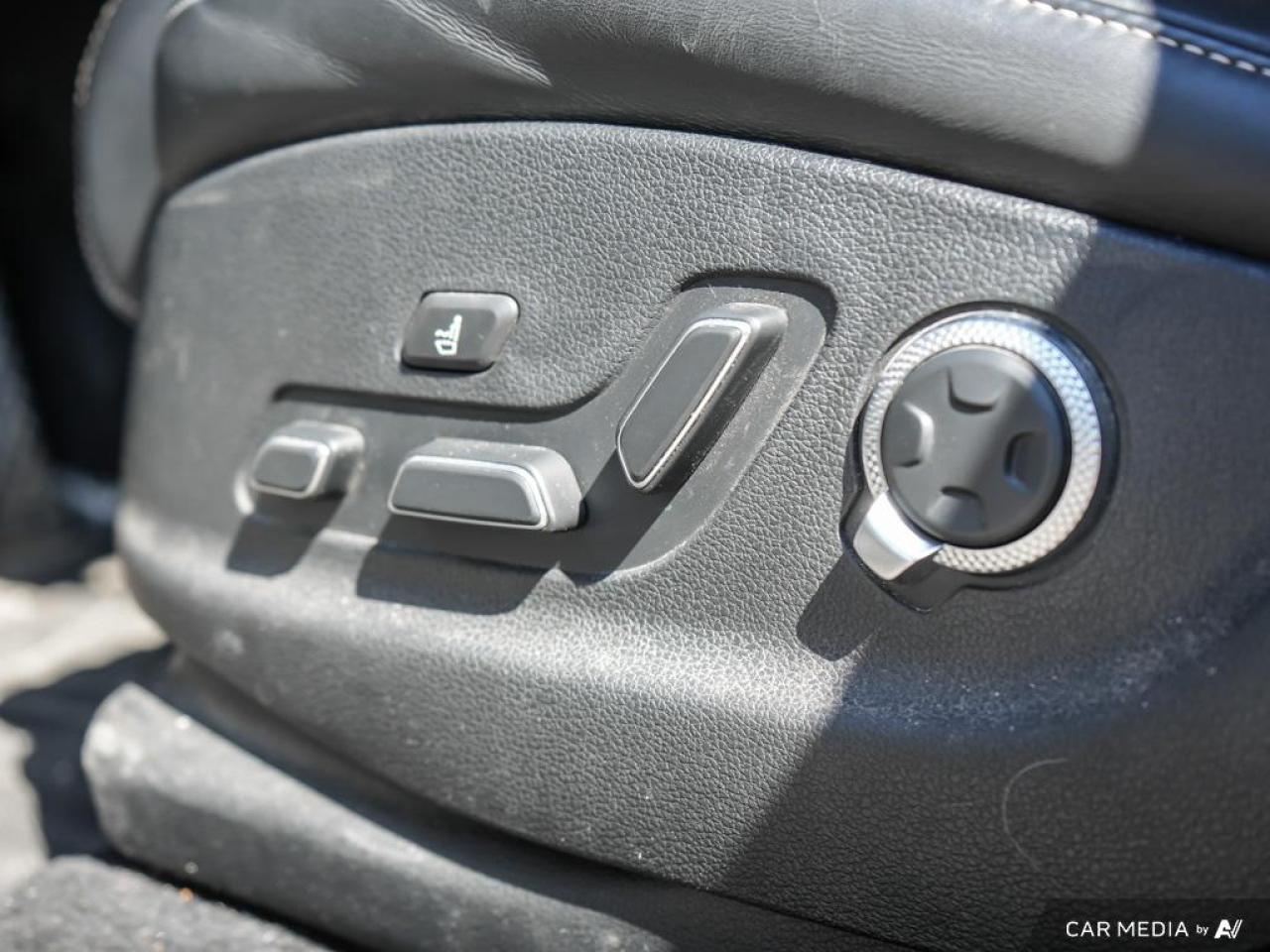 2023 Genesis GV80 3.5T Prestige 5P WINTER WHEELS | POWER MOONROOF | HEADS-UP DISPLAY Photo