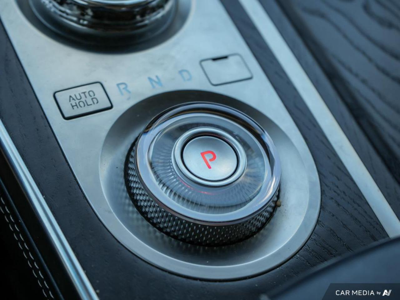 2023 Genesis GV80 3.5T Prestige 5P WINTER WHEELS | POWER MOONROOF | HEADS-UP DISPLAY Photo