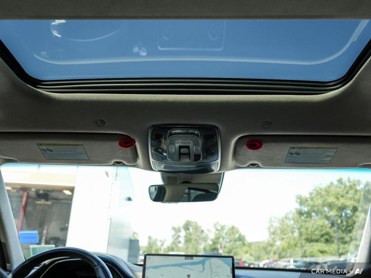 2023 Genesis GV80 3.5T Prestige 5P WINTER WHEELS | POWER MOONROOF | HEADS-UP DISPLAY Photo