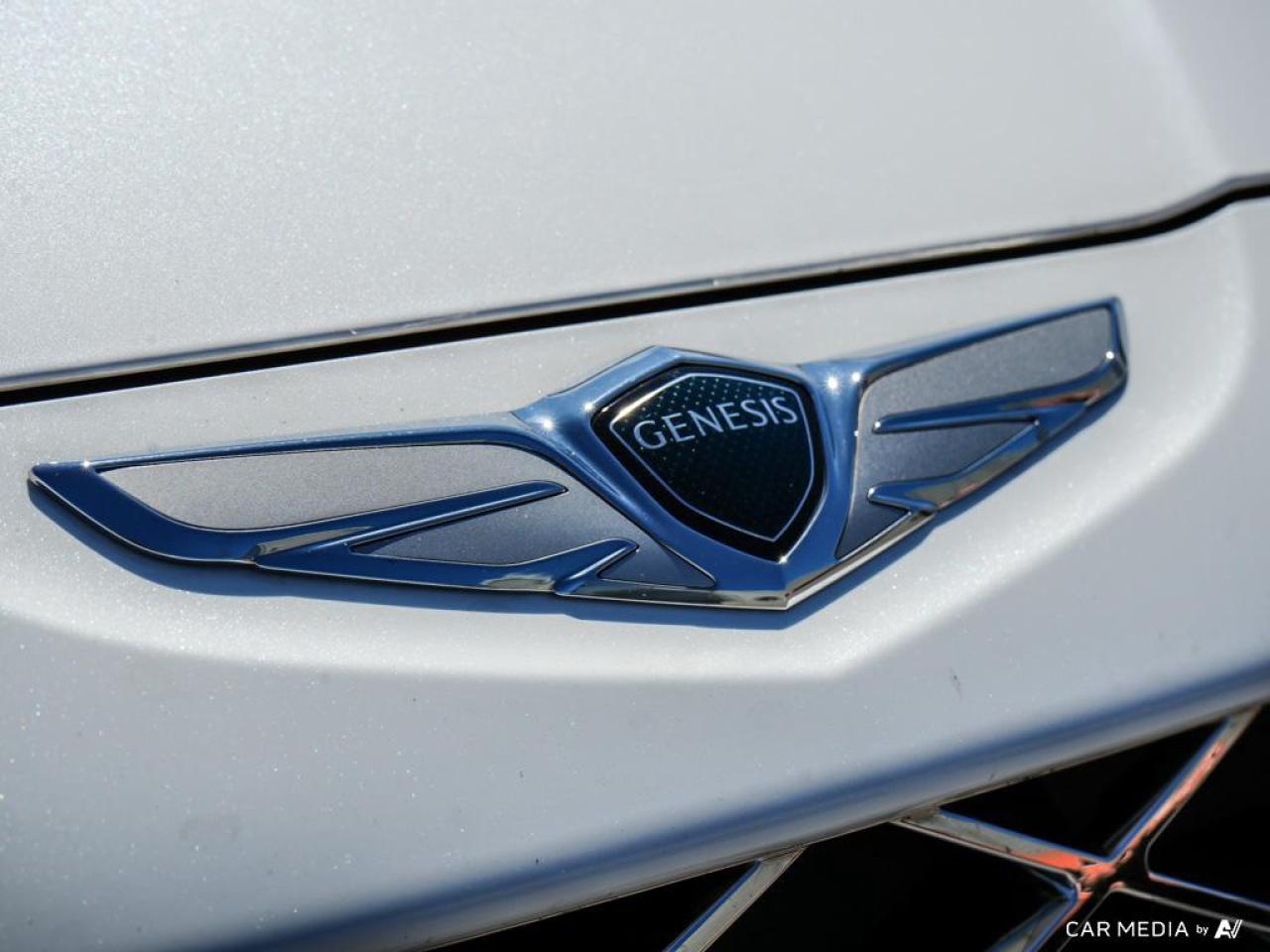 2023 Genesis GV80 3.5T Prestige 5P WINTER WHEELS | POWER MOONROOF | HEADS-UP DISPLAY Photo