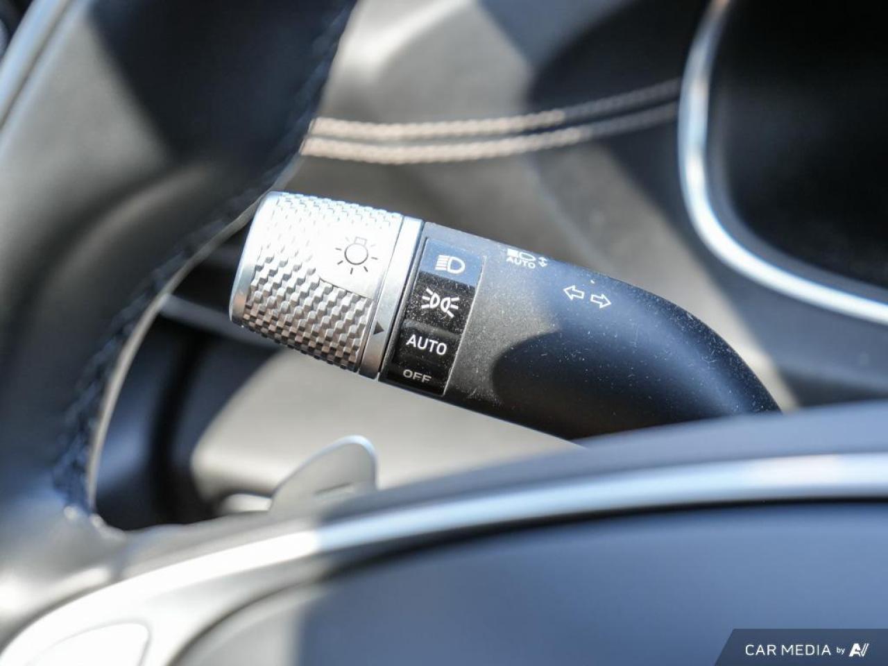 2023 Genesis GV80 3.5T Prestige 5P WINTER WHEELS | POWER MOONROOF | HEADS-UP DISPLAY Photo