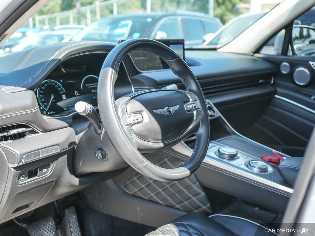 2023 Genesis GV80 3.5T Prestige 5P WINTER WHEELS | POWER MOONROOF | HEADS-UP DISPLAY Photo