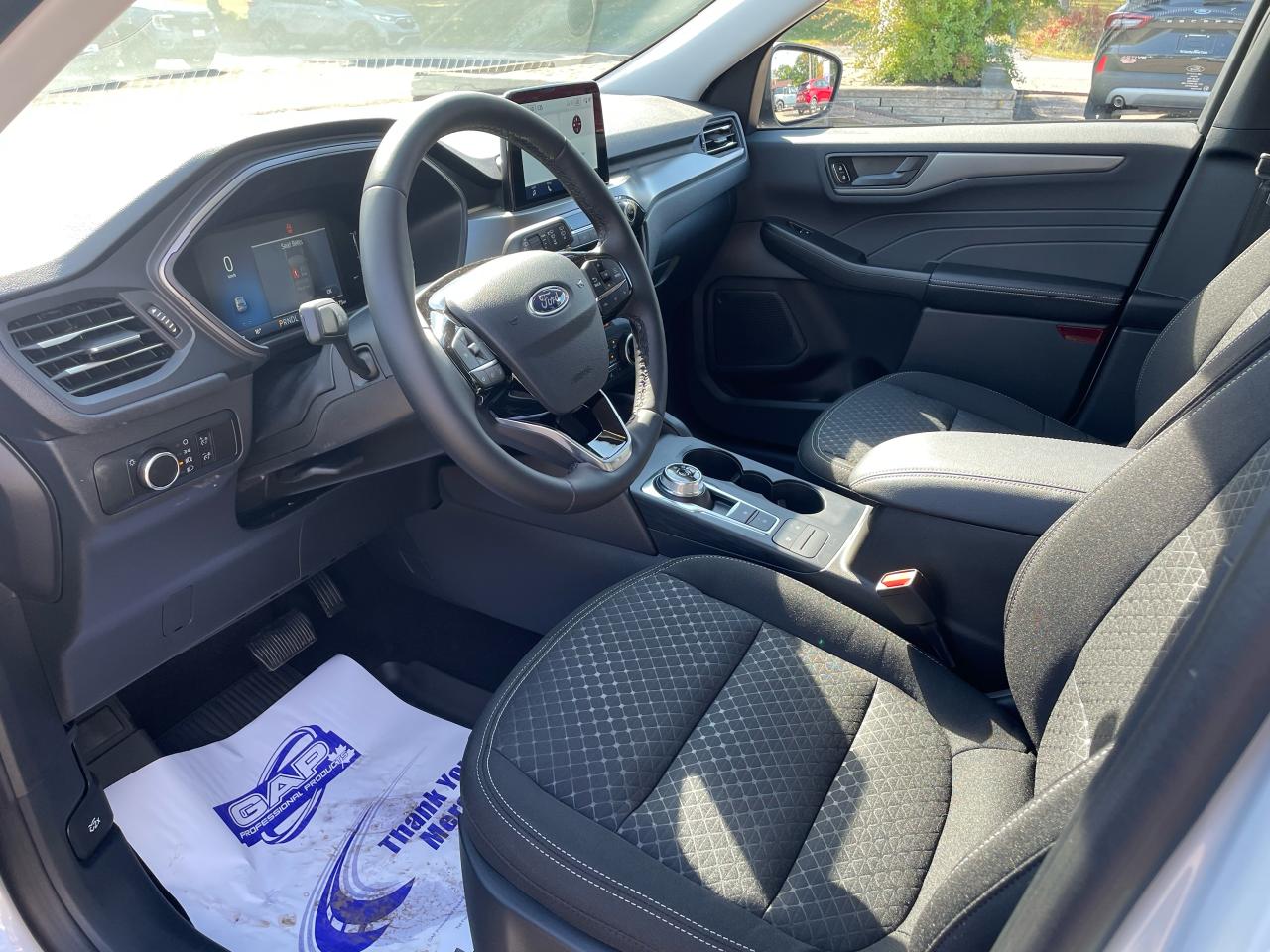 2025 Ford Escape Active Photo5