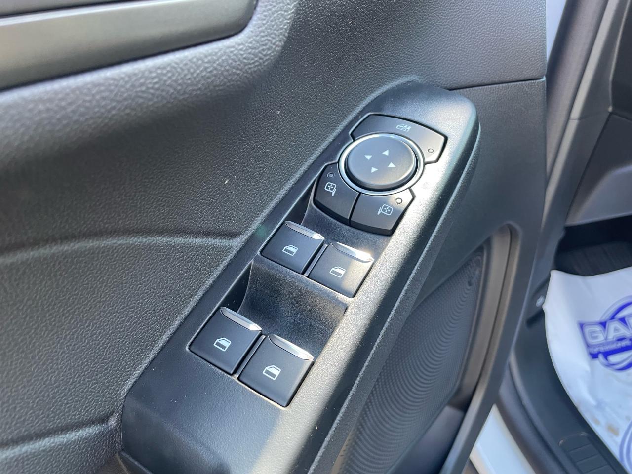 2025 Ford Escape Active Photo5