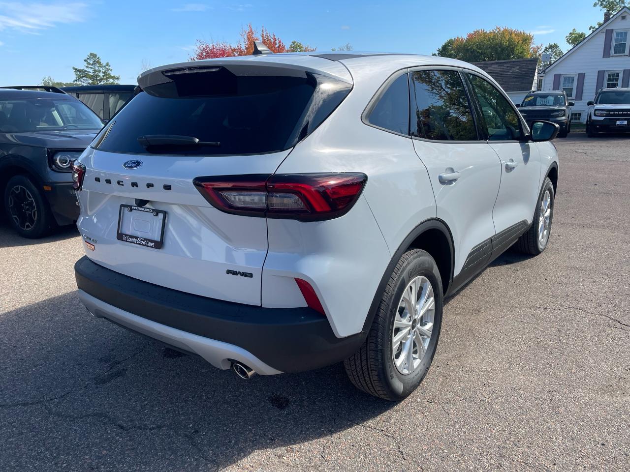 2025 Ford Escape Active Photo5