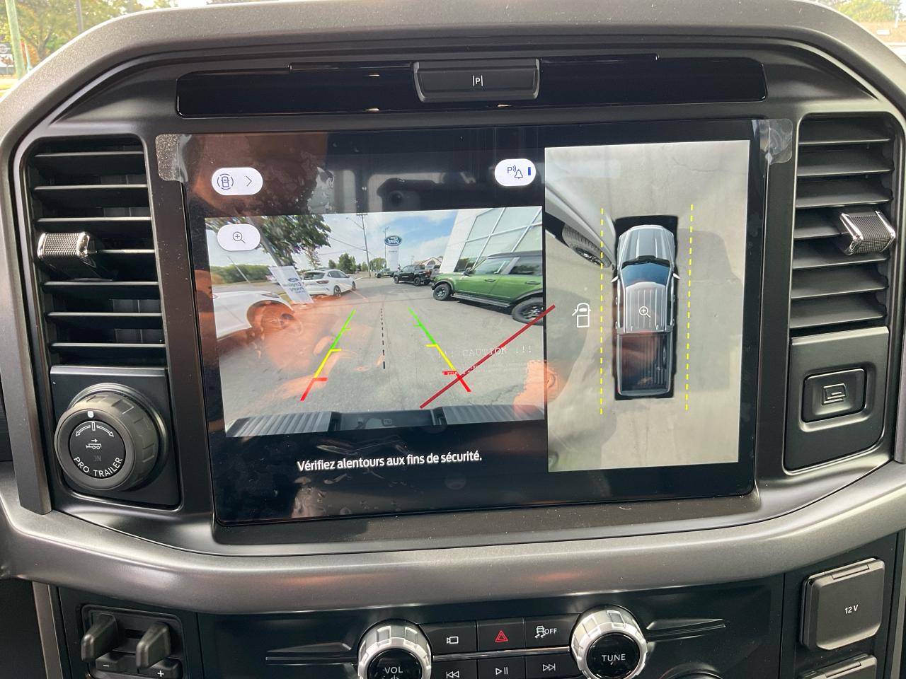 2025 Ford F-150 XLT Photo5