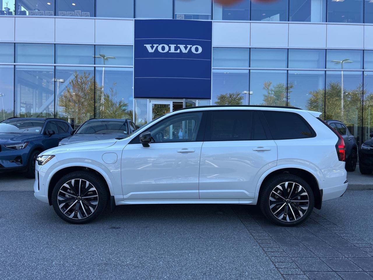 New 2026 Volvo XC90 Plug-In Hybrid T8 AWD Ultra Dark Theme 7-Seater for sale in Surrey, BC
