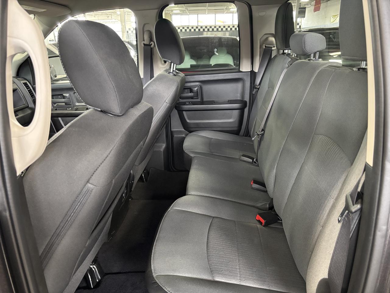 2023 RAM 1500 Classic Express|V8HEMI|4X4|QUADCAB|LONGBED|HEATEDSEATS|+++ - Photo #7