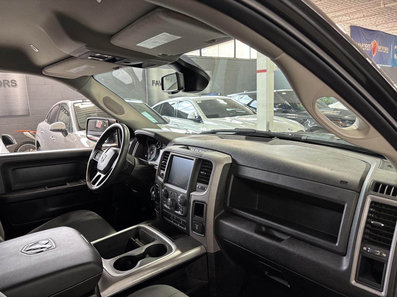 2023 RAM 1500 Classic Express|V8HEMI|4X4|QUADCAB|LONGBED|HEATEDSEATS|+++ - Photo #9